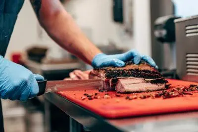 Cutting brisket